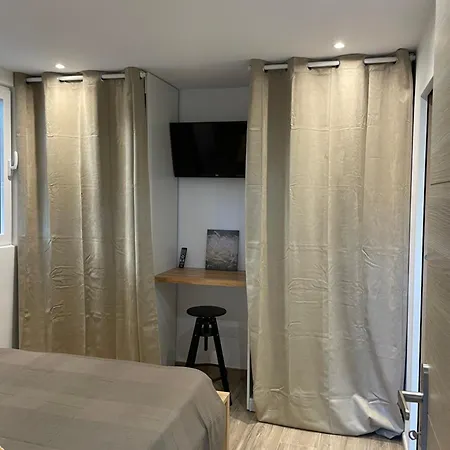 L'estacade - Porto Di Mar * キャバレール・シュル・メール